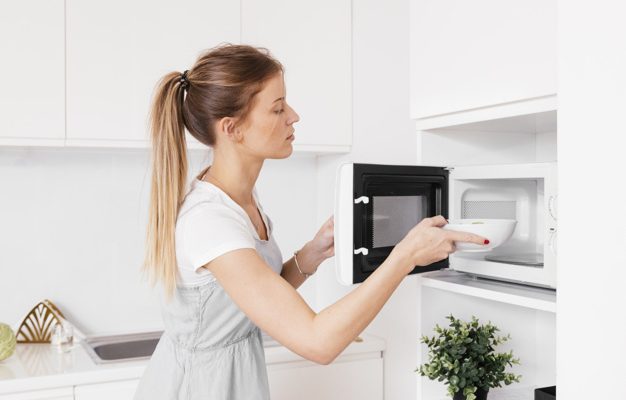 Microwave Oven