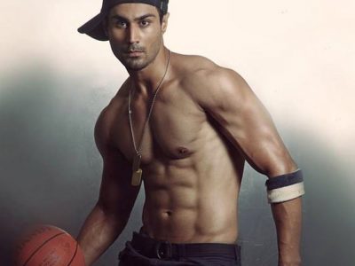 model karan oberoi body and abs