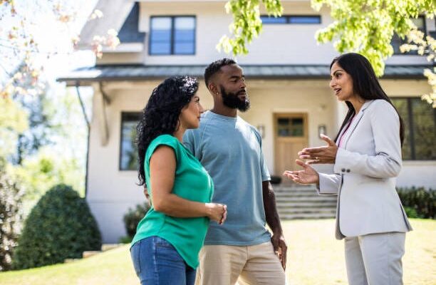 real estate agent in Hocking