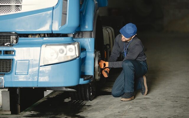 Truck Repair and Maintenance Tips